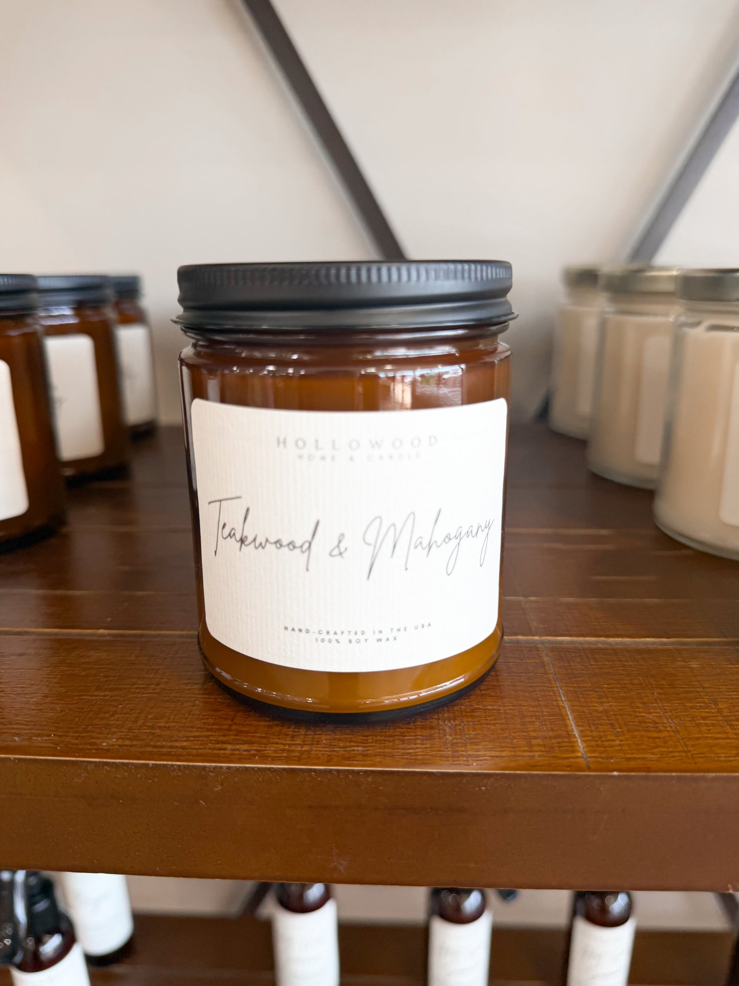 8 OZ Candle Teakwood Mahogany